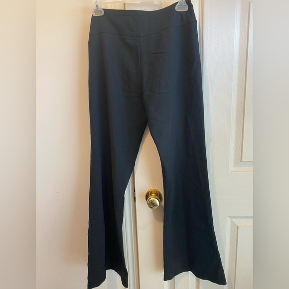 Suzy shier flare black pant - Picture 2 of 3